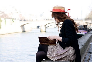 Date A Girl Who Reads Por Rosemary Urqui