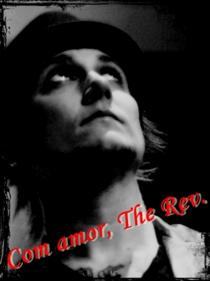 Com Amor, The Rev.